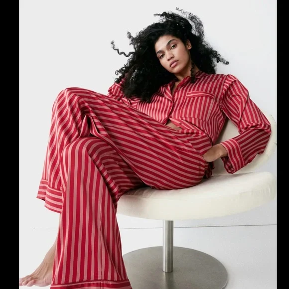 H&M Red and White Striped Pajama Set - Picture 2 of 11